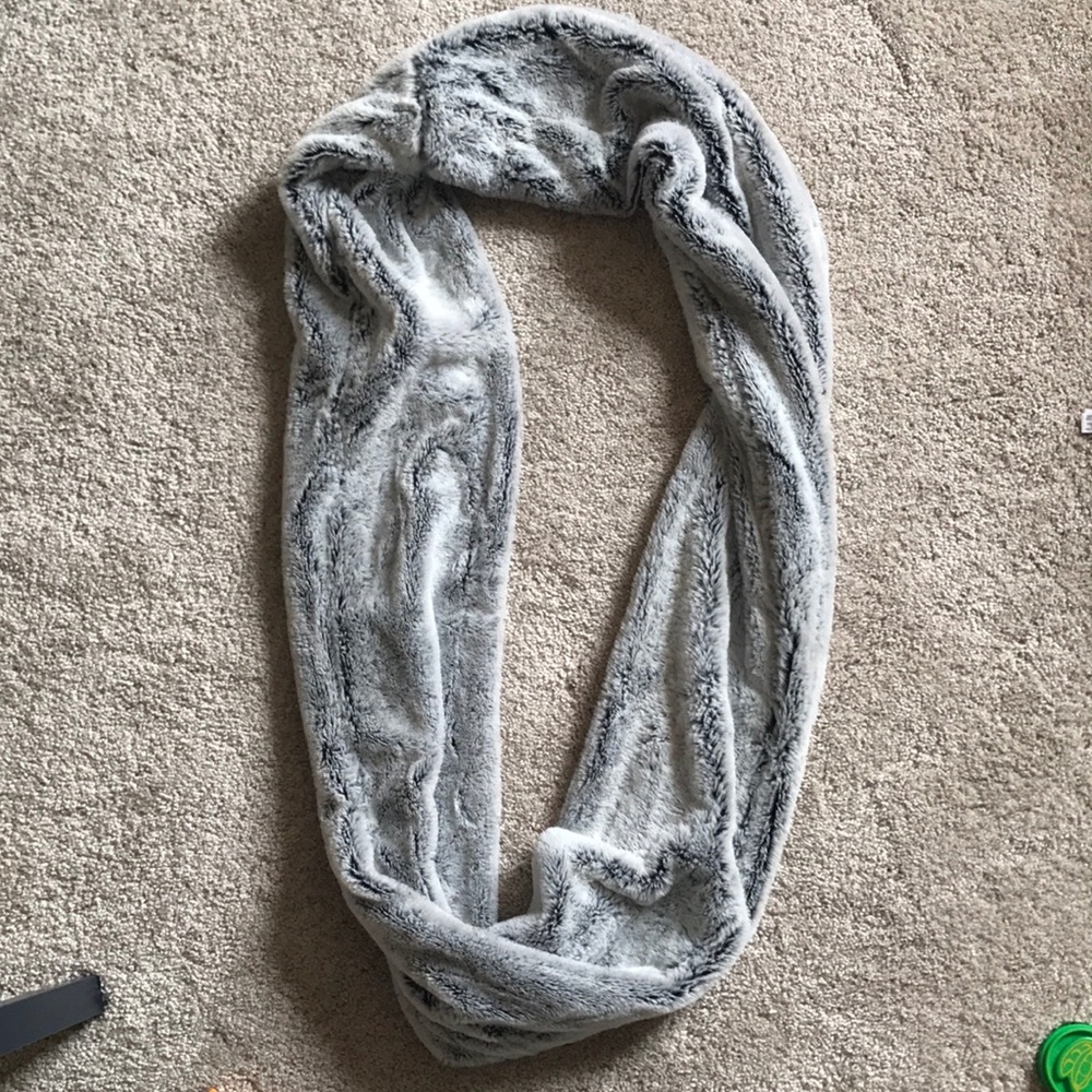 Gray infinity scarf